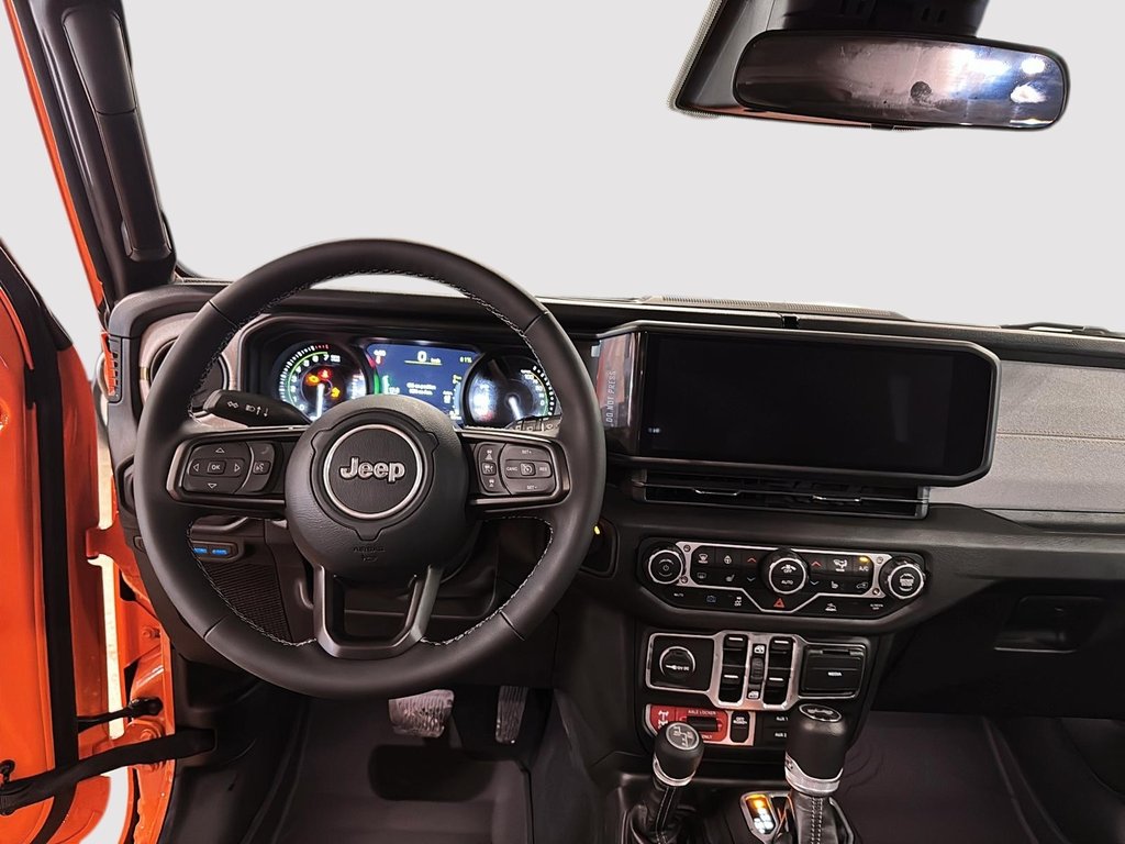 2025 Jeep Wrangler 4XE WILLYS in Sherbrooke, Quebec - 10 - w1024h768px