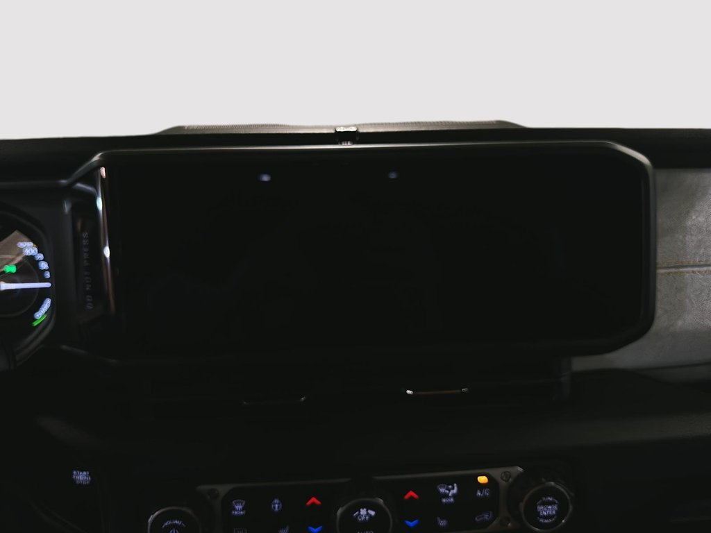 2025 Jeep Wrangler 4XE WILLYS in Sherbrooke, Quebec - 18 - w1024h768px