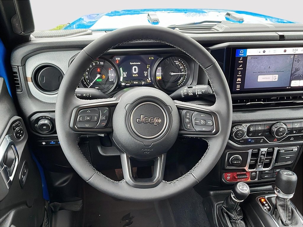 2025 Jeep WRANGLER 4XE WILLYS in Sherbrooke, Quebec - 12 - w1024h768px