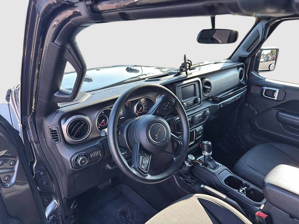 Jeep Wrangler Sport 2020 à St-Jean-Sur-Richelieu, Québec - 10 - w1024h768px