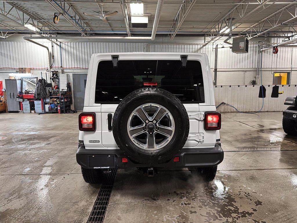 Jeep Wrangler Unlimited Sahara 2021 à St-Jean-Sur-Richelieu, Québec - 3 - w1024h768px