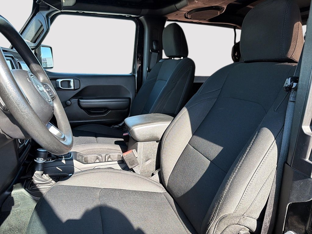 2021 Jeep Wrangler Sport in St-Jean-Sur-Richelieu, Quebec - 9 - w1024h768px