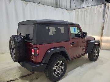 Jeep Wrangler Sport S 3.6L V6 4X4 2022 à St-Jean-Sur-Richelieu, Québec - 2 - w1024h768px
