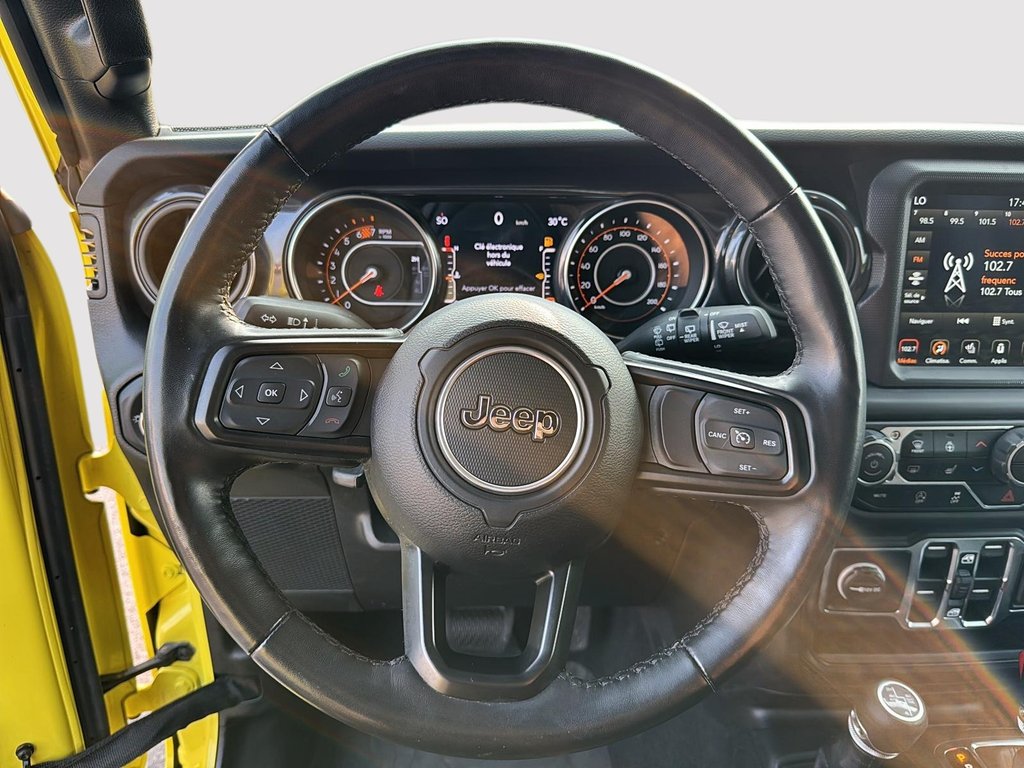 Jeep Wrangler Unlimited Sport Altitude | Look noir, 4×4 2023 à St-Jean-Sur-Richelieu, Québec - 12 - w1024h768px