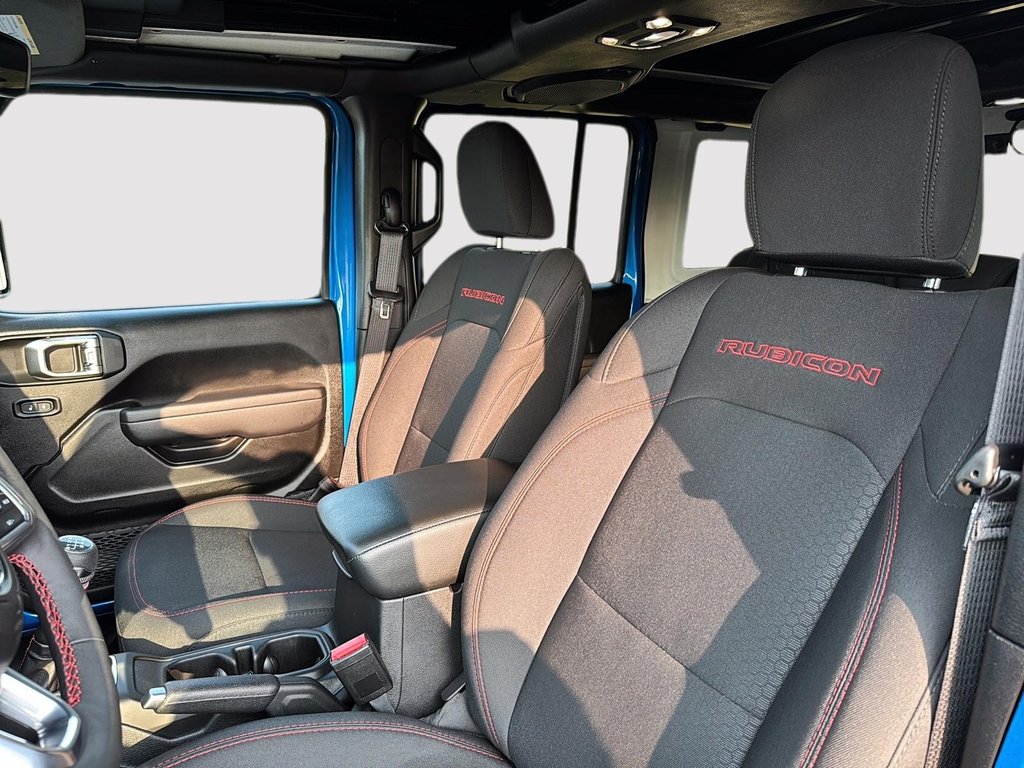 Jeep Wrangler Rubicon V6 4X4 SKY ONE-TOUCH ELECTRIQUE 2023 à St-Jean-Sur-Richelieu, Québec - 7 - w1024h768px