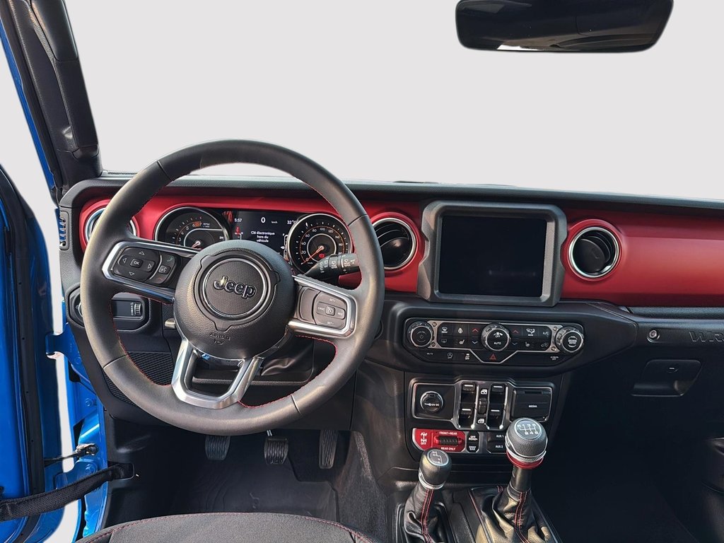Jeep Wrangler Rubicon V6 4X4 SKY ONE-TOUCH ELECTRIQUE 2023 à St-Jean-Sur-Richelieu, Québec - 8 - w1024h768px