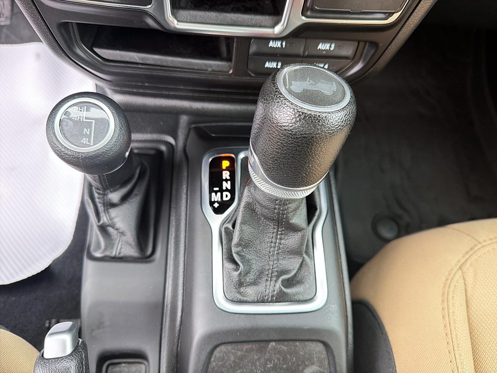 2023 Jeep Wrangler Willys Sport in St-Jean-Sur-Richelieu, Quebec - 15 - w1024h768px