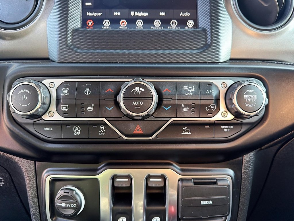 2023 Jeep Wrangler Sport S 3.6L V6 4X4 | SIEGES CHAUFFANTS in St-Jean-Sur-Richelieu, Quebec - 14 - w1024h768px