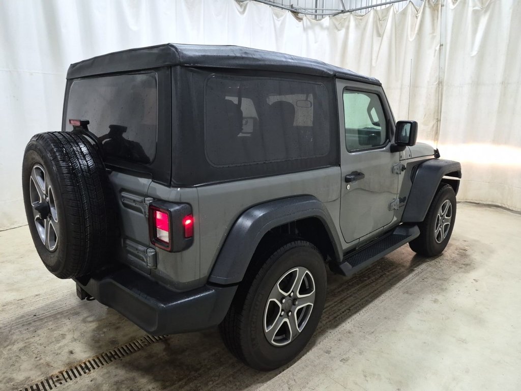 Jeep Wrangler Sport S 3.6L V6 4X4 2023 à St-Jean-Sur-Richelieu, Québec - 5 - w1024h768px