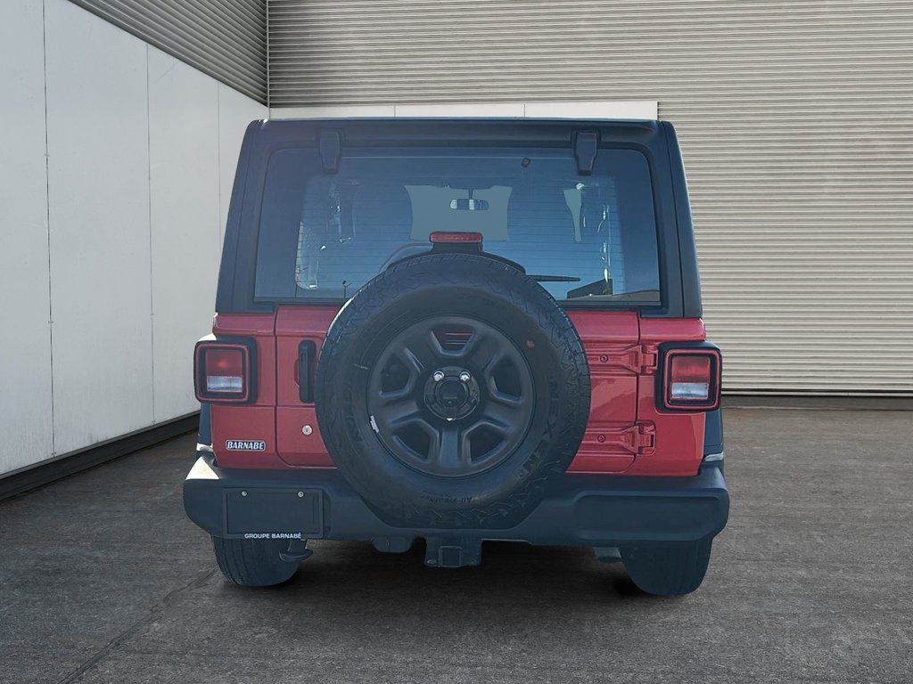Jeep Wrangler Sport Climatiseur 2024 à St-Jean-Sur-Richelieu, Québec - 3 - w1024h768px