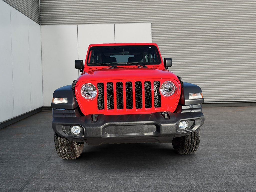 Jeep Wrangler Sport Climatiseur 2024 à St-Jean-Sur-Richelieu, Québec - 2 - w1024h768px