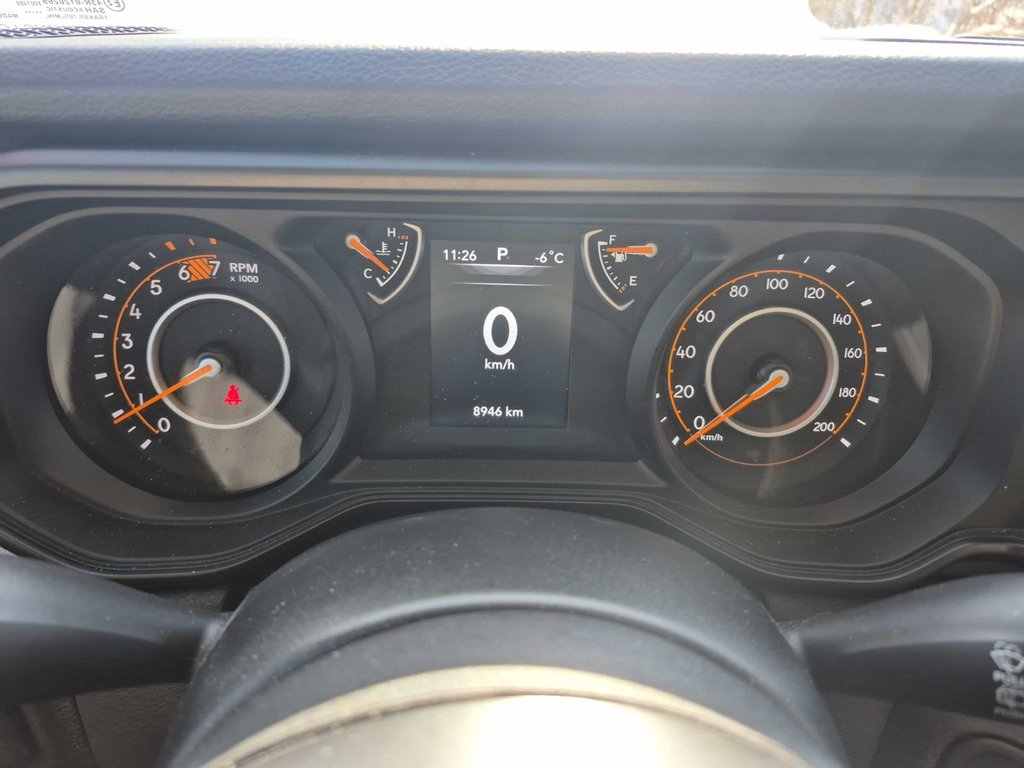 2024 Jeep Wrangler Sport S Climatiseur in St-Jean-Sur-Richelieu, Quebec - 8 - w1024h768px