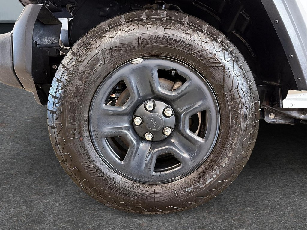 Jeep Wrangler Sport Climatiseur 2024 à St-Jean-Sur-Richelieu, Québec - 7 - w1024h768px