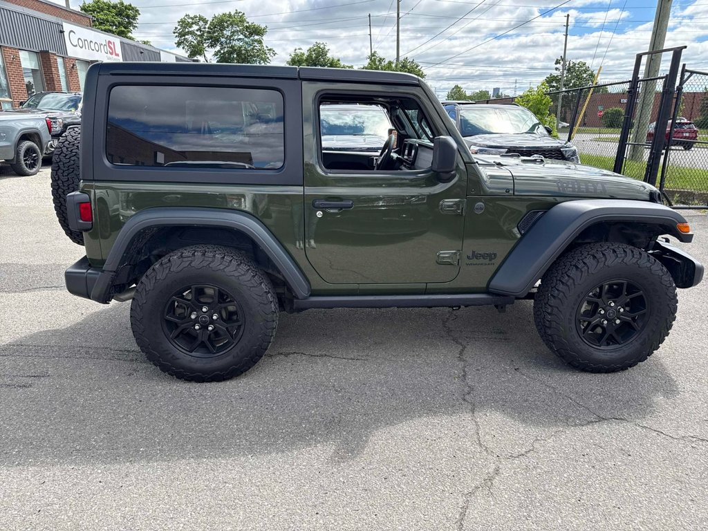 Jeep Wrangler Willys 4x4 Tech + Confort 2024 à St-Jean-Sur-Richelieu, Québec - 4 - w1024h768px