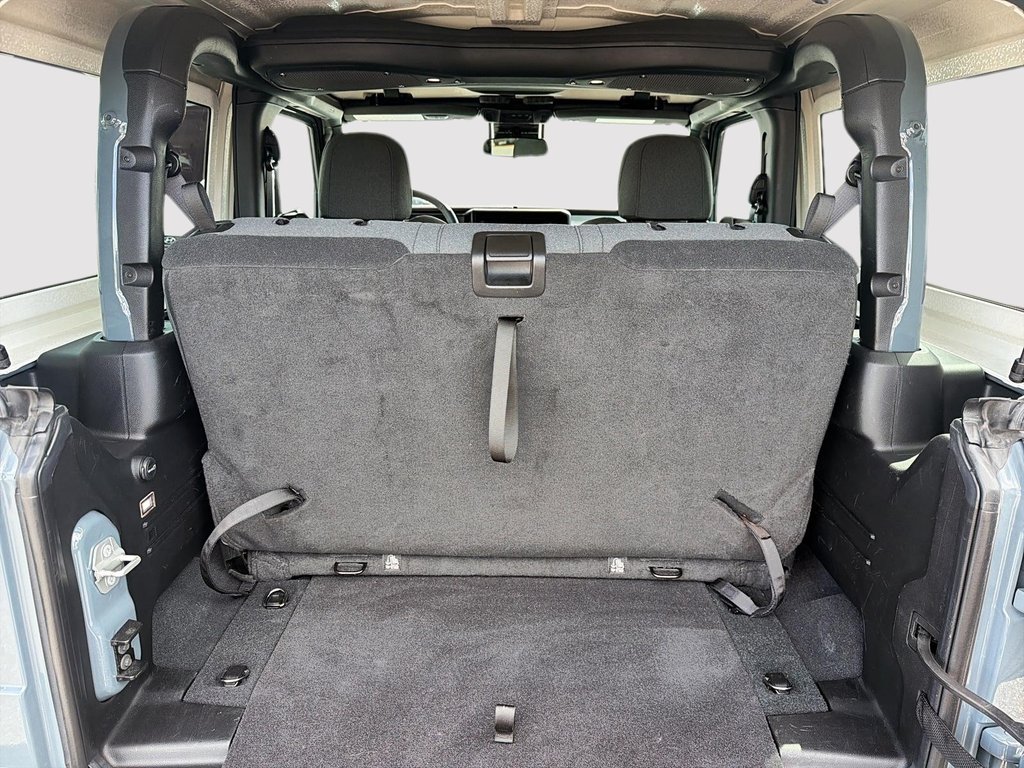 2024 Jeep Wrangler Sport S in St-Jean-Sur-Richelieu, Quebec - 6 - w1024h768px