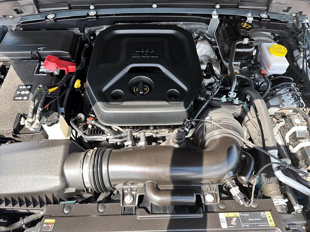 2024 Jeep Wrangler Sport S in St-Jean-Sur-Richelieu, Quebec - 8 - w1024h768px