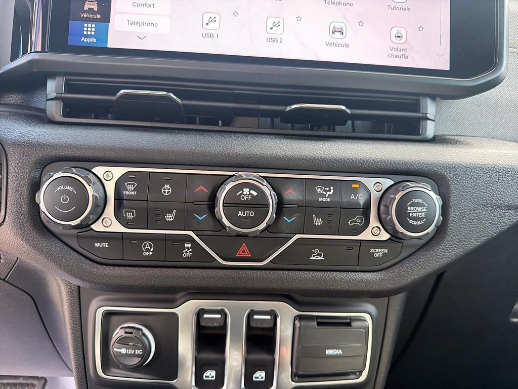 2024 Jeep Wrangler Sport S in St-Jean-Sur-Richelieu, Quebec - 14 - w1024h768px