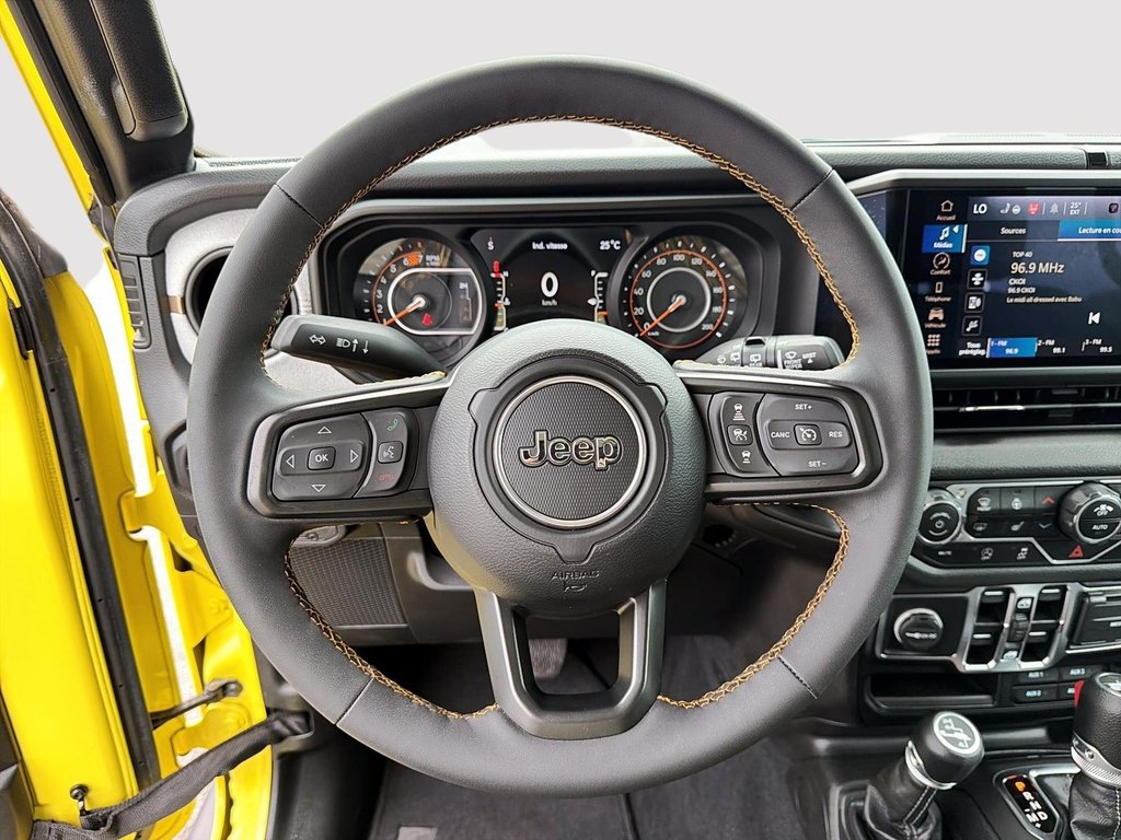 2024 Jeep Wrangler Sport S in St-Jean-Sur-Richelieu, Quebec - 12 - w1024h768px