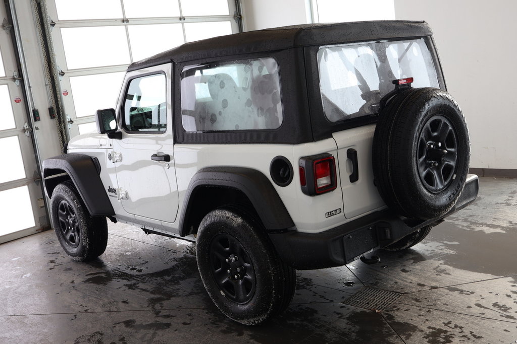 2025 Jeep Wrangler SPORT in St-Jean-Sur-Richelieu, Quebec - 5 - w1024h768px