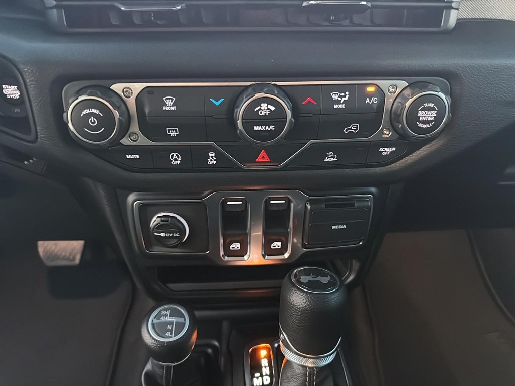Jeep WRANGLER SPORT 2025 à Sherbrooke, Québec - 13 - w1024h768px