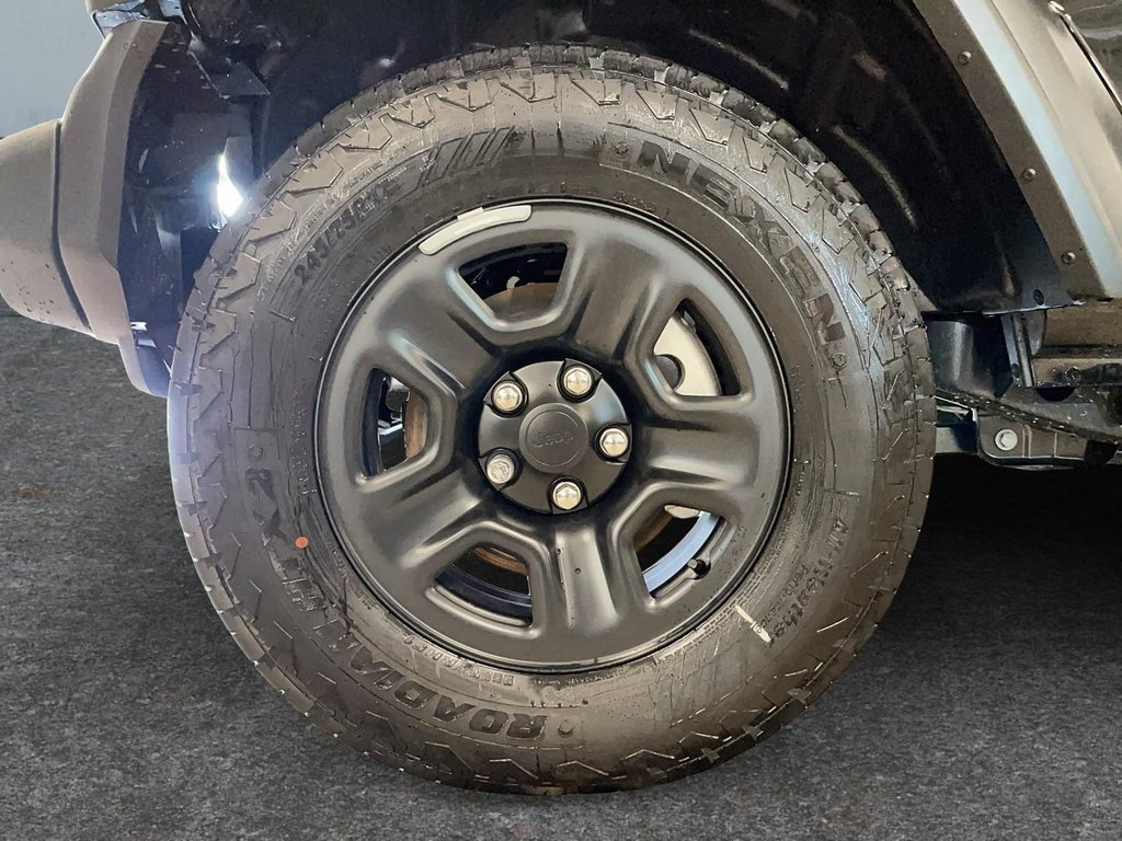 Jeep Wrangler Sport 2026 à St-Jean-Sur-Richelieu, Québec - 7 - w1024h768px