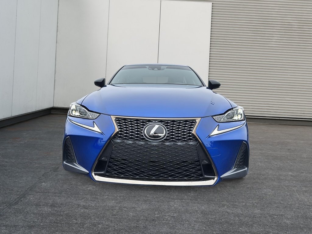 2020 Lexus IS 350 in St-Jean-Sur-Richelieu, Quebec - 2 - w1024h768px