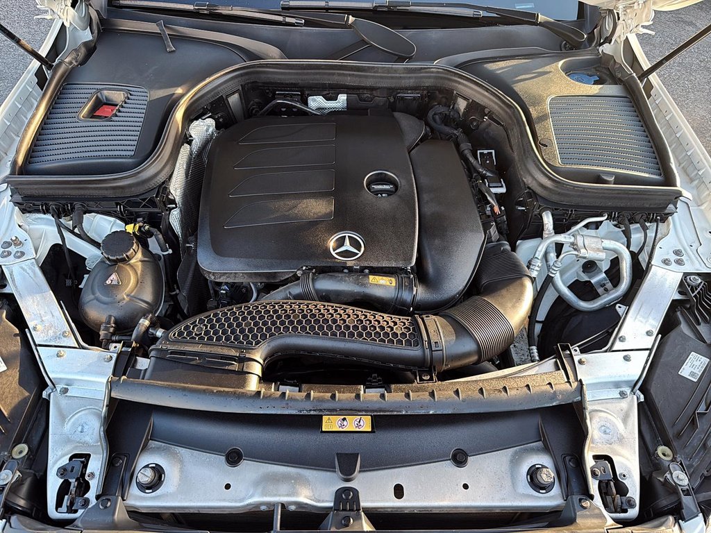 Mercedes-Benz GLC 300 PREMIUM 2020 à St-Jean-Sur-Richelieu, Québec - 8 - w1024h768px