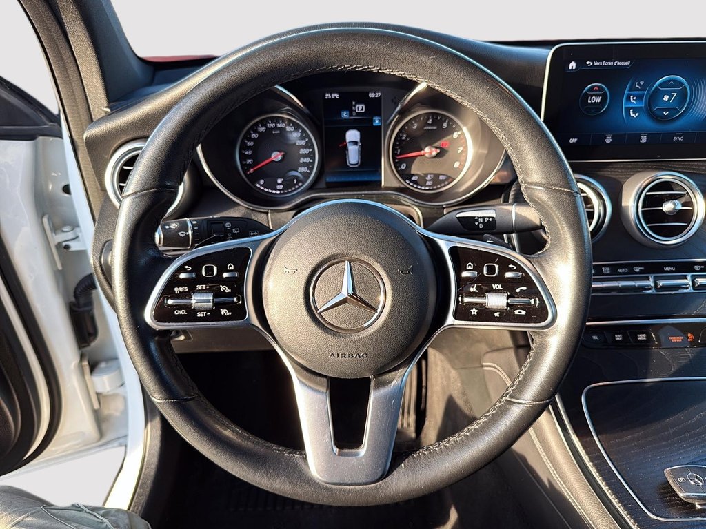 Mercedes-Benz GLC 300 PREMIUM 2020 à St-Jean-Sur-Richelieu, Québec - 12 - w1024h768px
