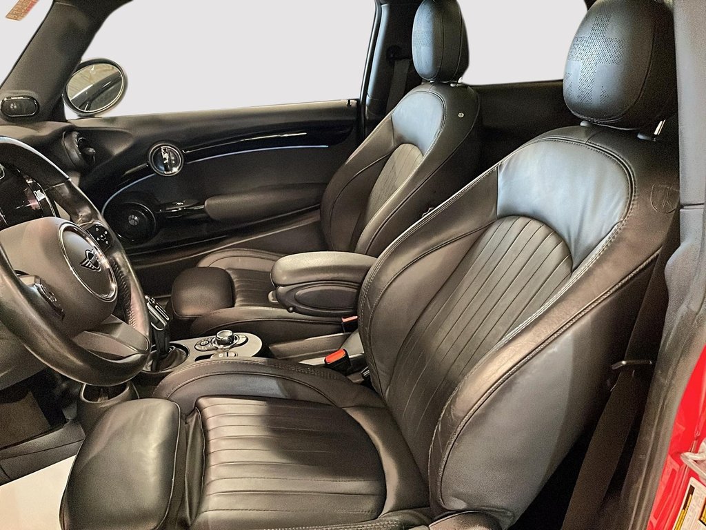 MINI 3 Door Cooper SE 100% Electric Premium 2023 à St-Jean-Sur-Richelieu, Québec - 9 - w1024h768px