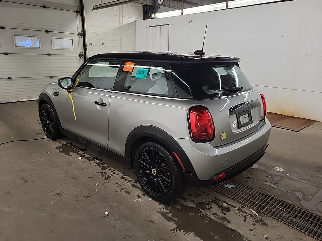 MINI 3 Door Cooper SE PREMIER 2024 à St-Jean-Sur-Richelieu, Québec - 6 - w1024h768px