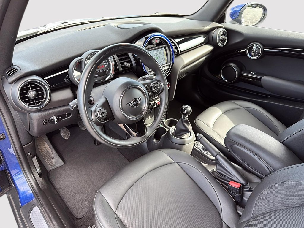 MINI Convertible Cooper Convertible 2021 à St-Jean-Sur-Richelieu, Québec - 13 - w1024h768px