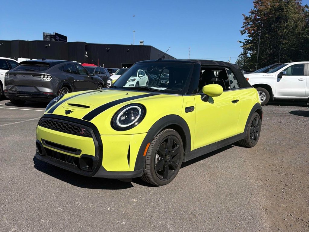 MINI Convertible Cooper S Decapotable 2024 à St-Jean-Sur-Richelieu, Québec - 1 - w1024h768px