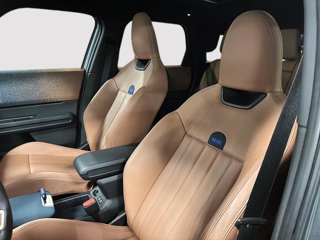 2025 MINI Countryman SE PREMIER ALL4 STYLE in St-Jean-Sur-Richelieu, Quebec - 9 - w1024h768px
