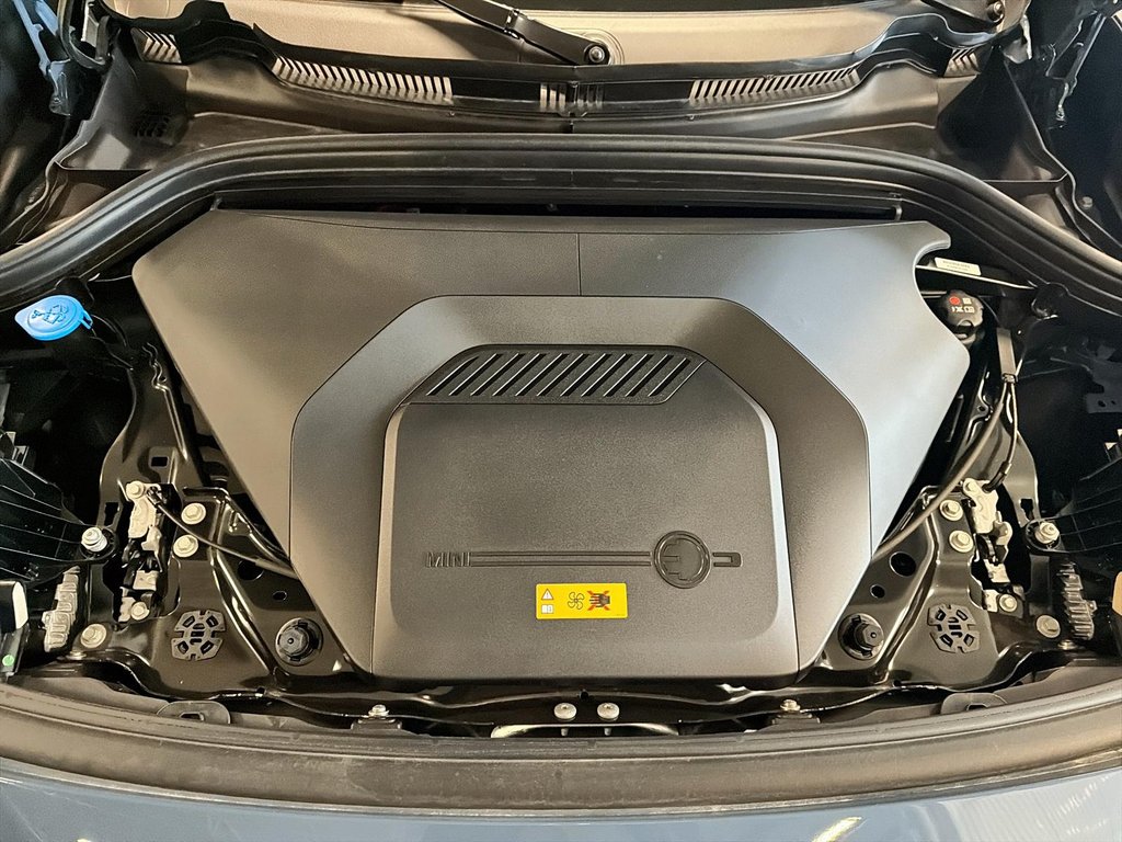 2025 MINI Countryman SE PREMIER ALL4 STYLE in St-Jean-Sur-Richelieu, Quebec - 8 - w1024h768px