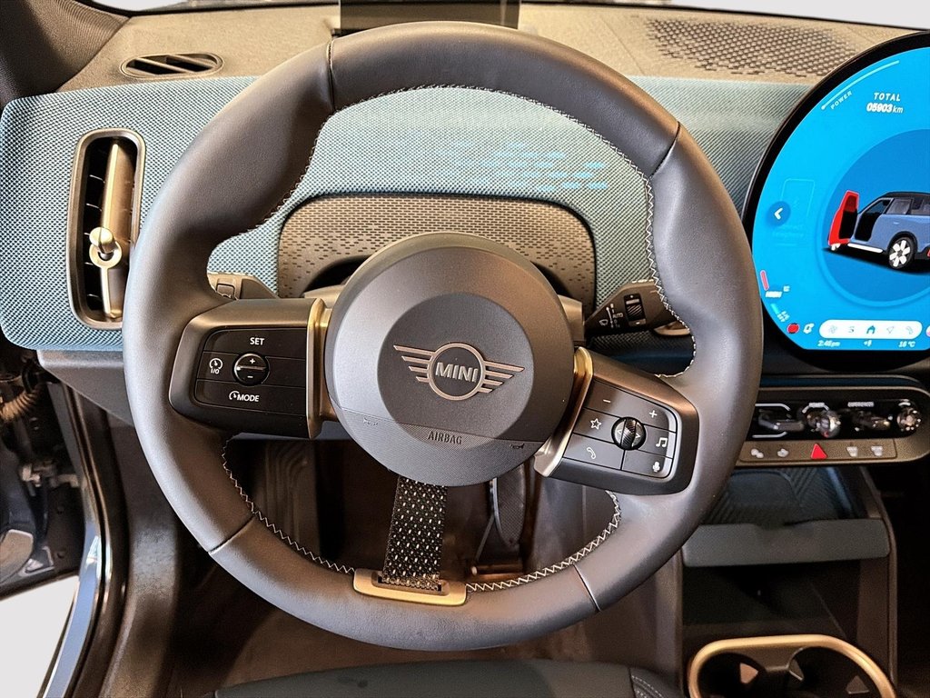 2025 MINI Countryman SE PREMIER ALL4 STYLE in St-Jean-Sur-Richelieu, Quebec - 12 - w1024h768px
