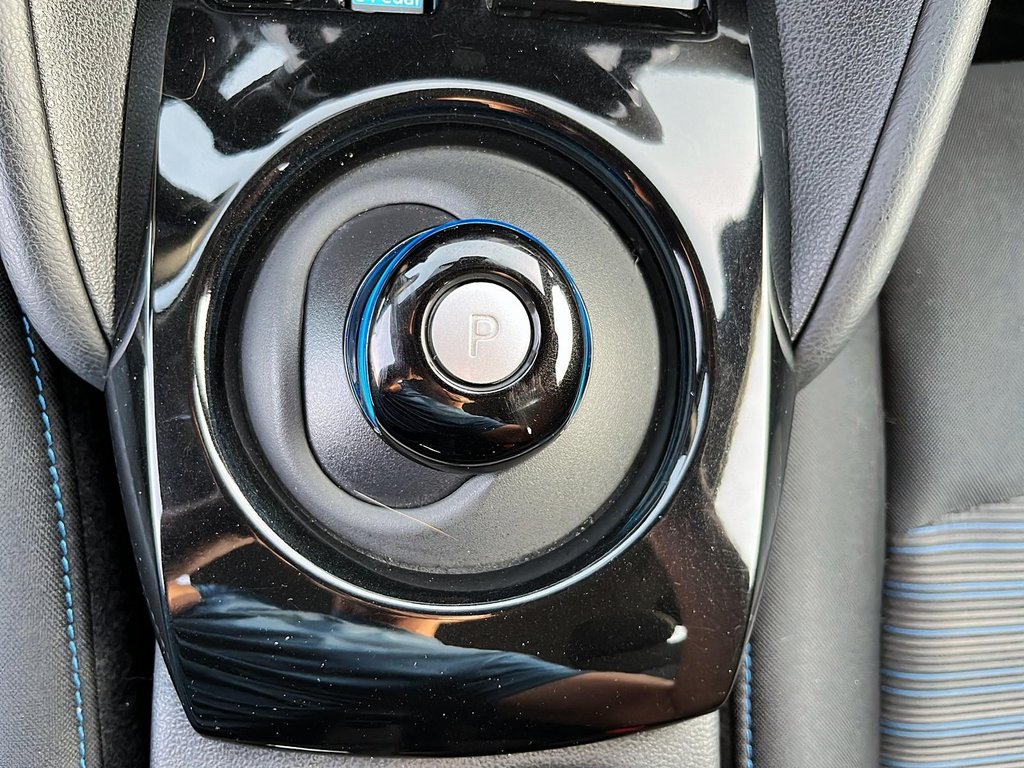 Nissan Leaf SV NAVIGATION 2023 à Sherbrooke, Québec - 15 - w1024h768px