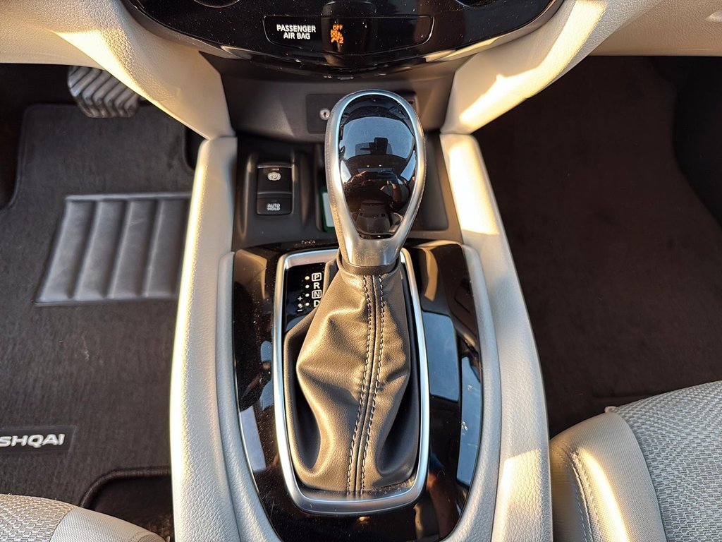 Nissan Qashqai SV AWD // TOIT OUVRANT // SIÈGES CHAUFFANTS 2023 à St-Jean-Sur-Richelieu, Québec - 15 - w1024h768px