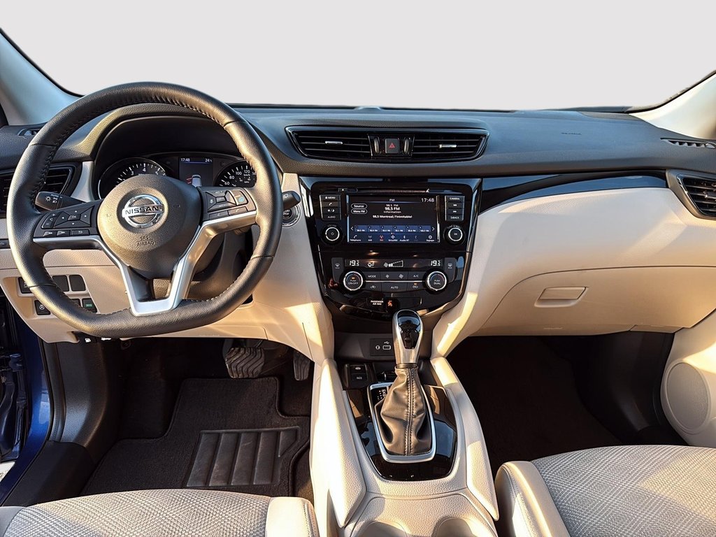 Nissan Qashqai SV AWD // TOIT OUVRANT // SIÈGES CHAUFFANTS 2023 à St-Jean-Sur-Richelieu, Québec - 10 - w1024h768px