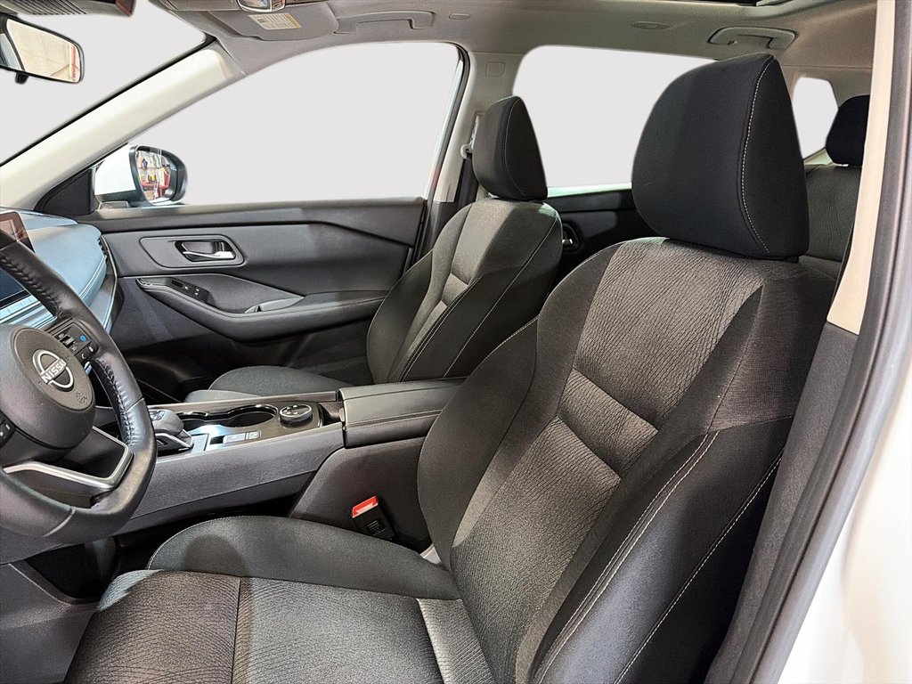 Nissan Rogue SV AWD TOIT-PANORAMIQUE 2024 à St-Jean-Sur-Richelieu, Québec - 9 - w1024h768px