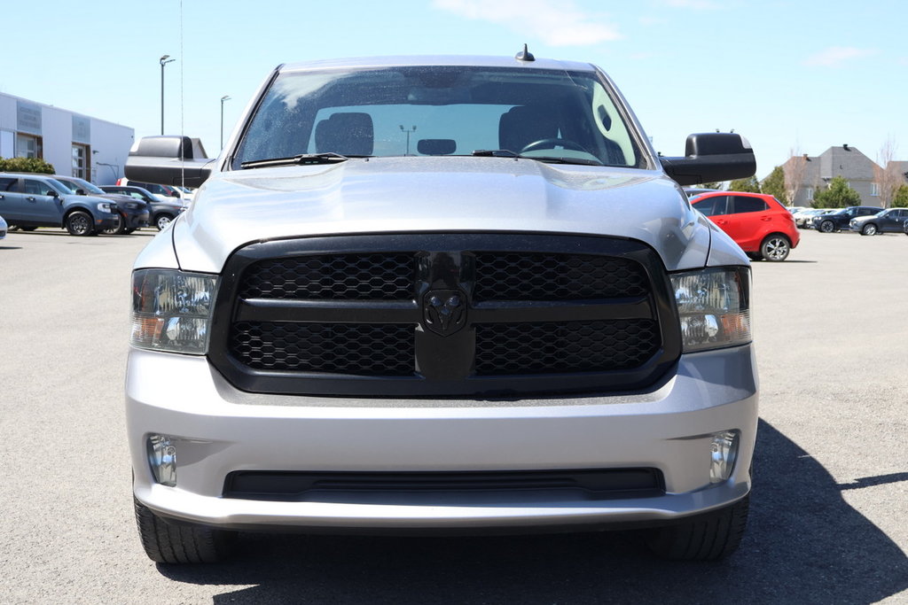Ram 1500 Classic Express+Crew Cab+Night+Temps Froid+Remorquage 2020 à St-Jean-Sur-Richelieu, Québec - 3 - w1024h768px