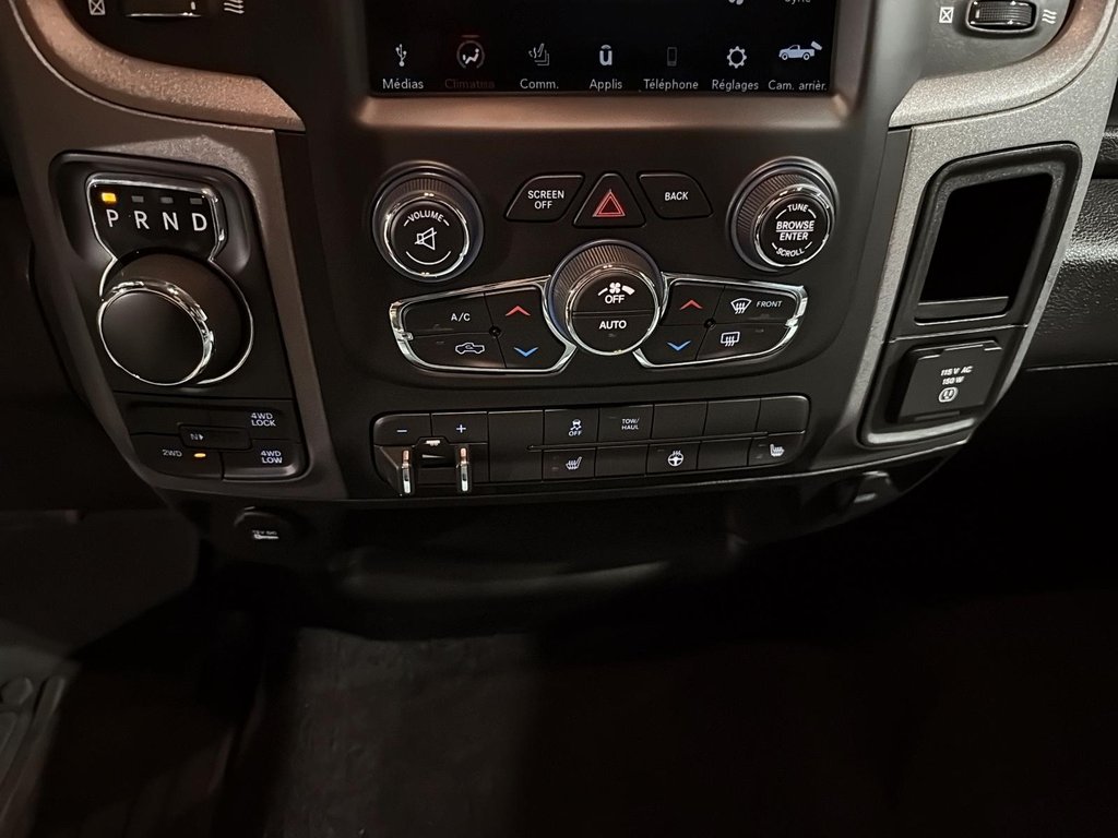 Ram 1500 Classic Express 2021 à St-Jean-Sur-Richelieu, Québec - 14 - w1024h768px