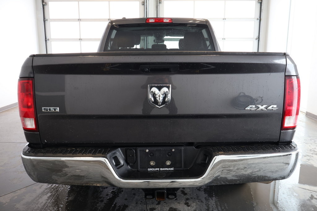 2022 Ram 1500 Classic SLT CREWCAB V8 4X4 in St-Jean-Sur-Richelieu, Quebec - 6 - w1024h768px