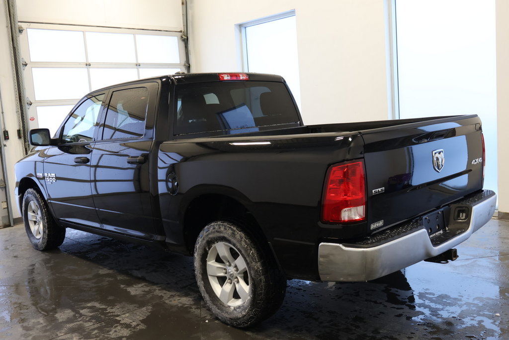 Ram 1500 Classic SLT CREWCAB V8 4X4 2022 à St-Jean-Sur-Richelieu, Québec - 5 - w1024h768px