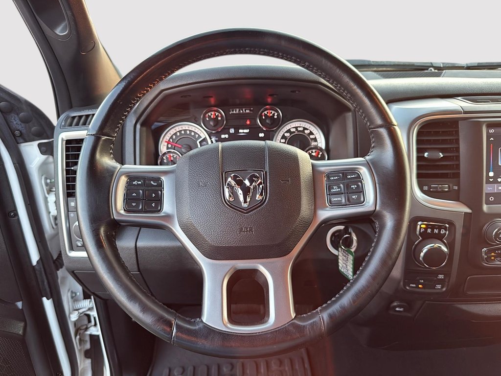 Ram 1500 Classic Warlock 2022 à St-Jean-Sur-Richelieu, Québec - 12 - w1024h768px