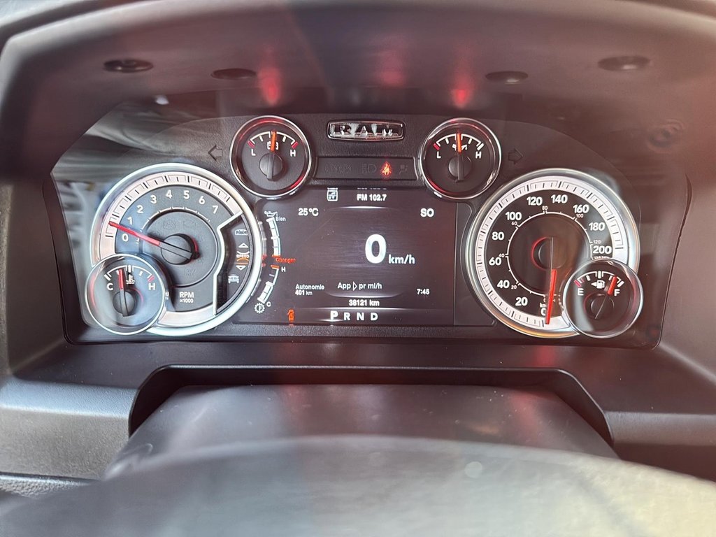Ram 1500 Classic Warlock 2022 à St-Jean-Sur-Richelieu, Québec - 13 - w1024h768px