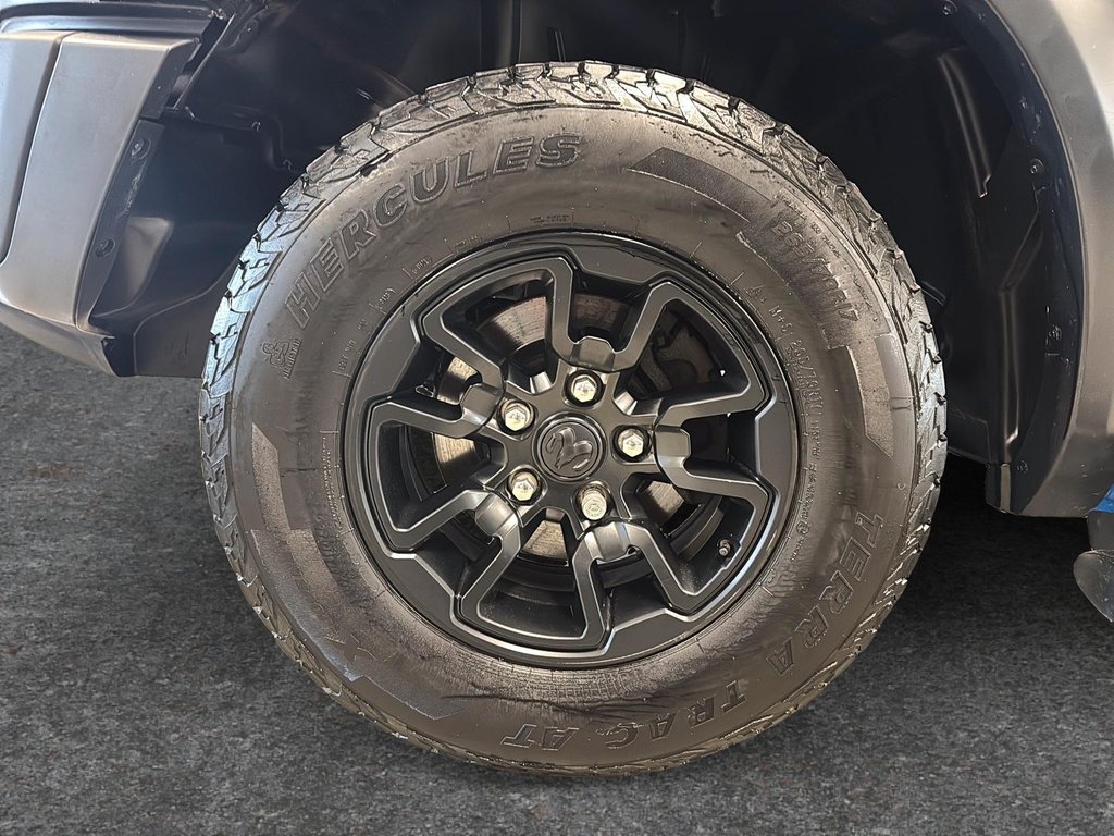 Ram 1500 Classic Warlock 2022 à St-Jean-Sur-Richelieu, Québec - 7 - w1024h768px