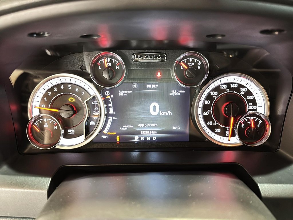 2022 Ram 1500 Classic Express in St-Jean-Sur-Richelieu, Quebec - 13 - w1024h768px