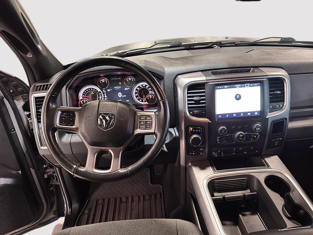 2022 Ram 1500 Classic Express in St-Jean-Sur-Richelieu, Quebec - 10 - w1024h768px