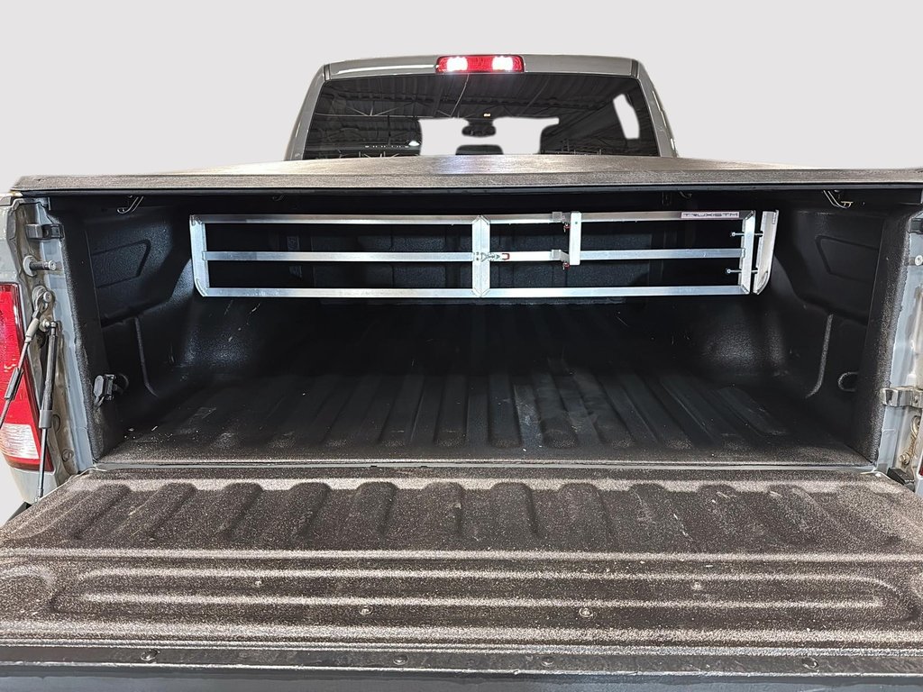 2022 Ram 1500 Classic Express in St-Jean-Sur-Richelieu, Quebec - 17 - w1024h768px