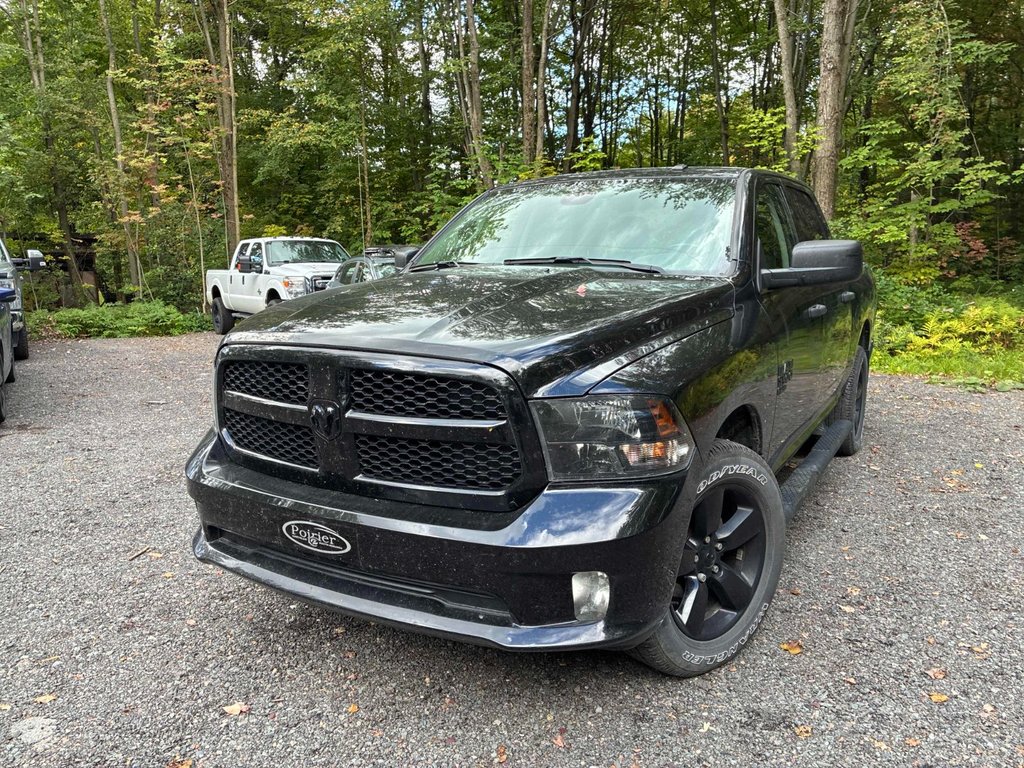 2023 Ram 1500 Classic Express Nigth Edition | Crew cab in St-Jean-Sur-Richelieu, Quebec - 1 - w1024h768px